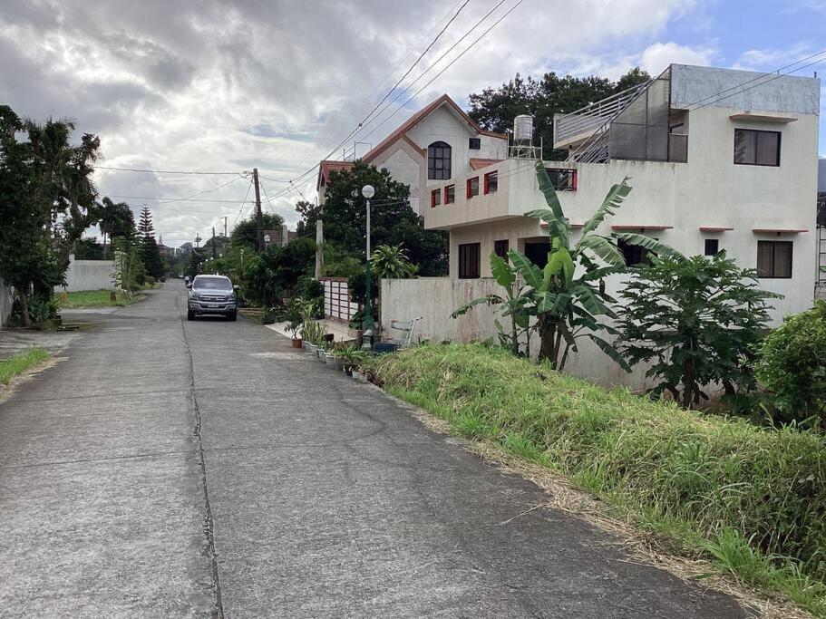 Four Bedroom Staycation House In Tagaytay Tagaytay City Exteriör bild